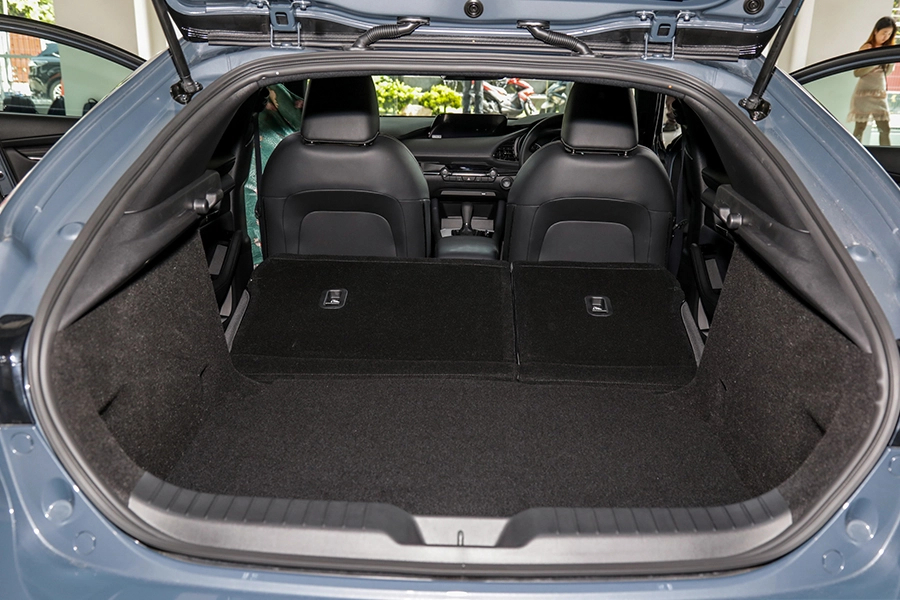 Mazda 3 Sport Luxury 2023 - Hình 17 Mazda 3 Sport Luxury 2023 - Hình 17