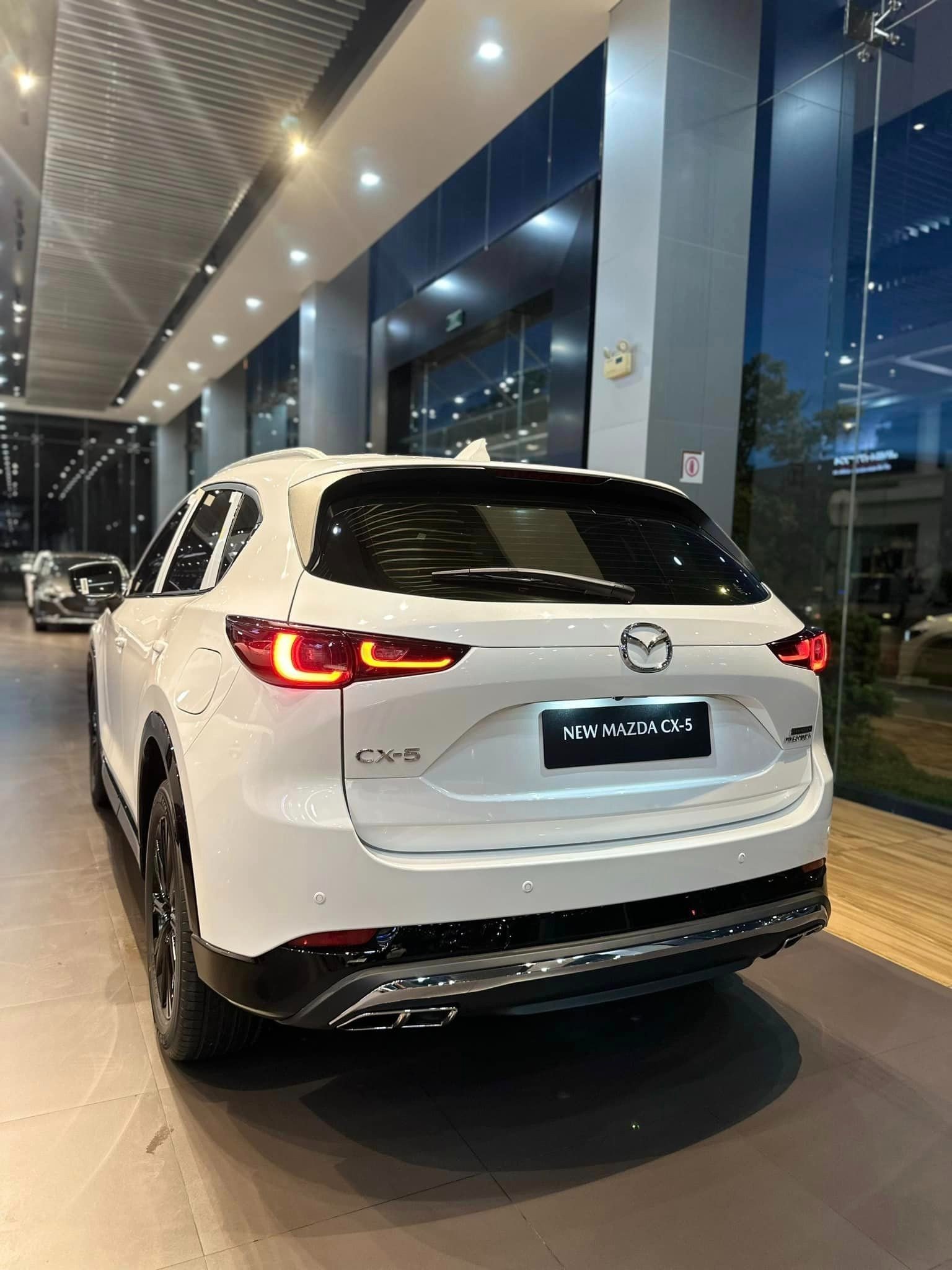 Mazda CX-5 Signature Premium AWD - Hình 7