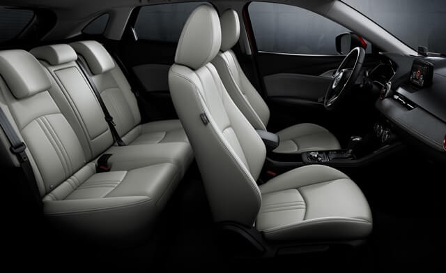 noi-that-xe-Mazda-CX3